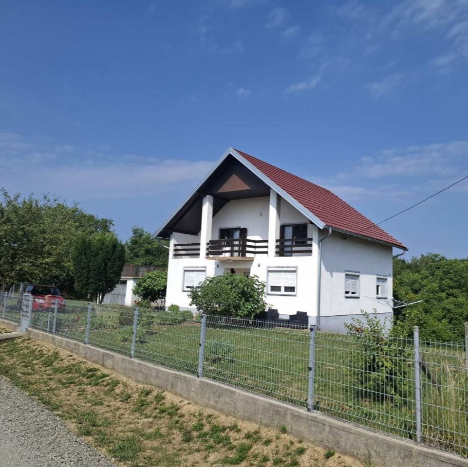 PORODIČNA KUĆA JABLANICA - GRADIŠKA